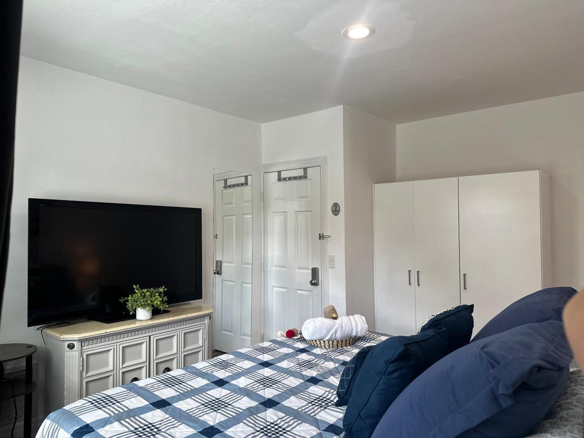 Cozy Private bedrooms Kitchen Wifi Englewood Exterior foto